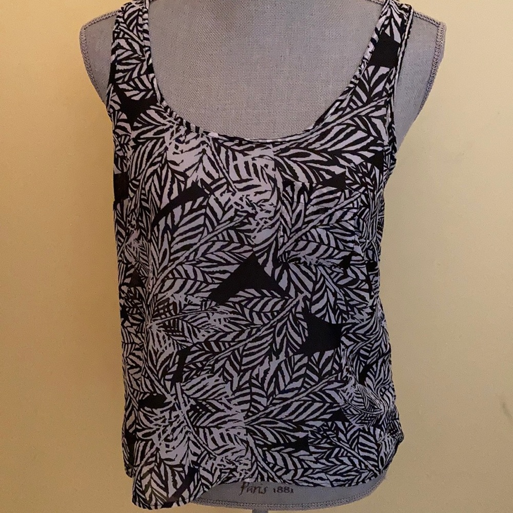 Black & white tank top from Aeropostale size small